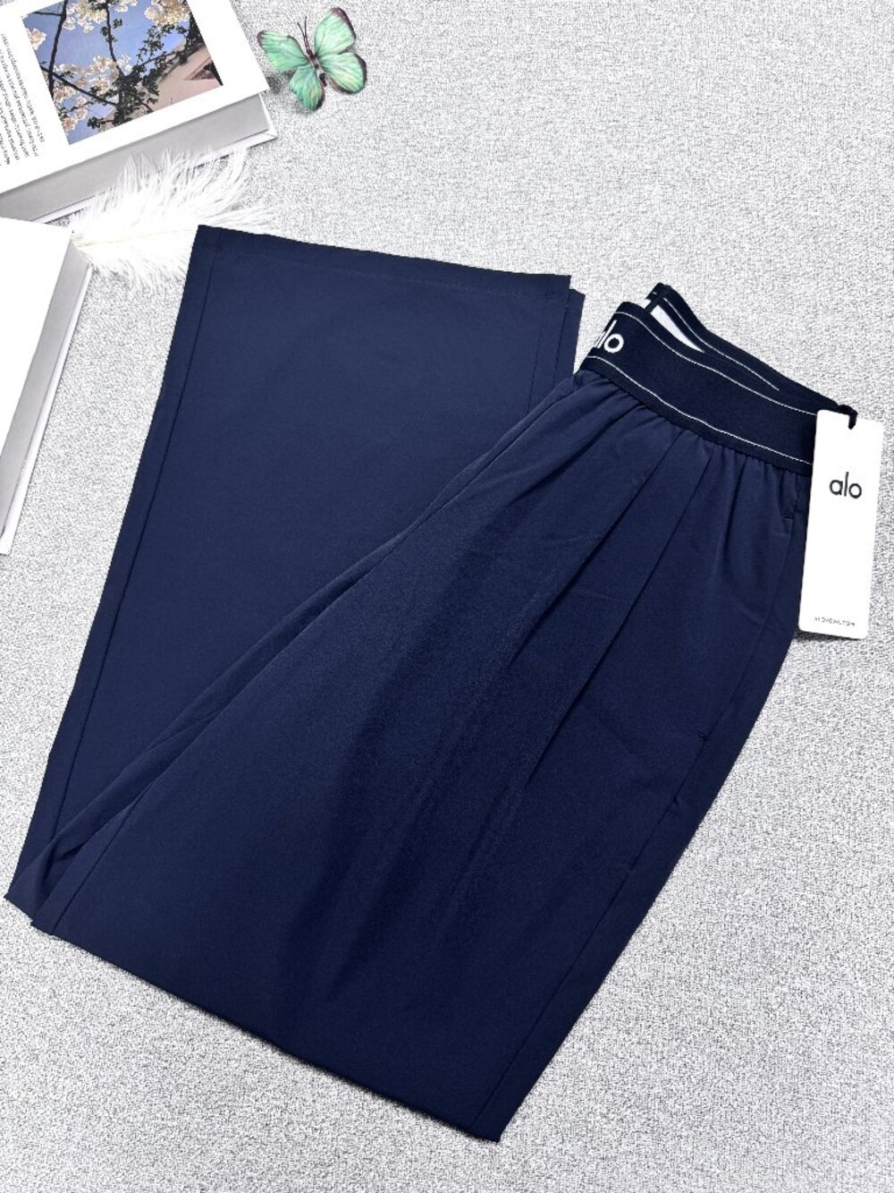 Regular ALO Yoga Suit Up Trouser Navy NWT😘💙30" | Wide Leg Pants - Picture 7 of 9